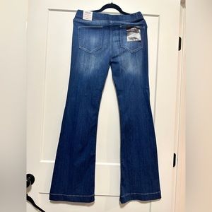 Mid rise stretch flare jeans